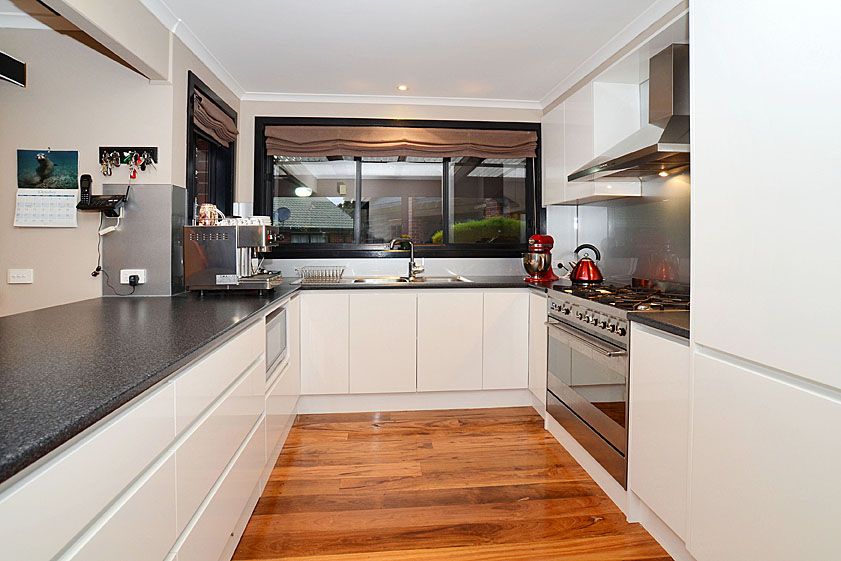 18 Amesbury Avenue, CRAIGIEBURN, VIC 3064