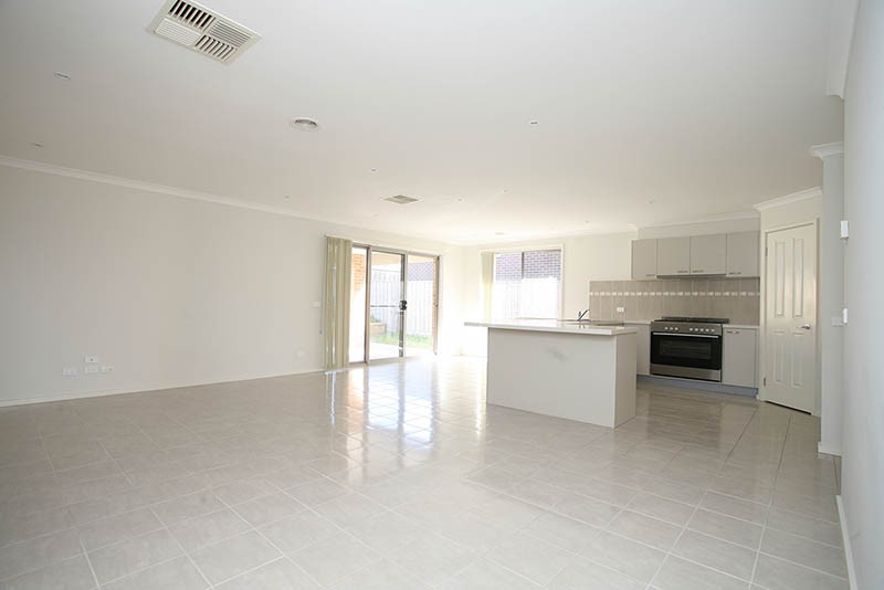 16 Sistine Row, MERNDA, VIC 3754