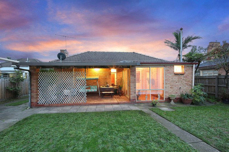 10 Ricourt Avenue, MURRUMBEENA, VIC 3163