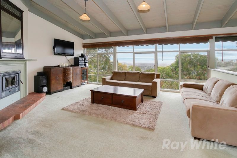 36 Walbundry Avenue, FERNTREE GULLY, VIC 3156