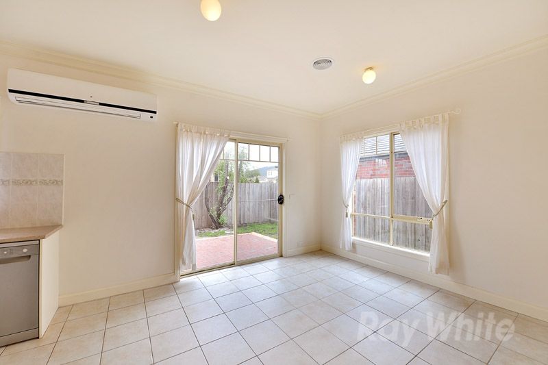 8/14 Yvette Drive, ROWVILLE, VIC 3178