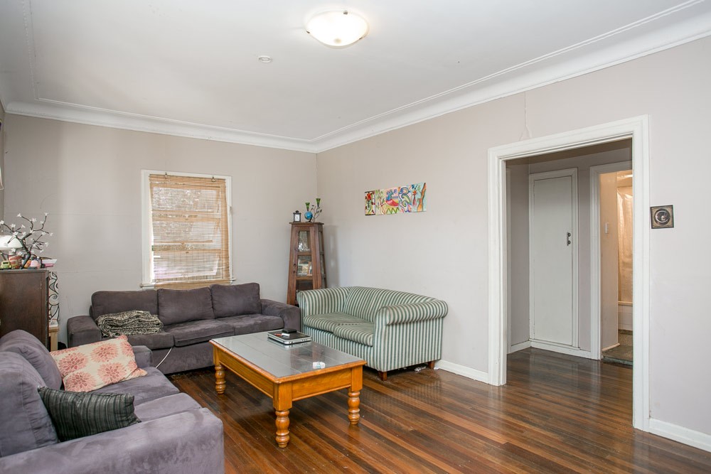 63 Sherwood Road, ROCKLEA, QLD 4106