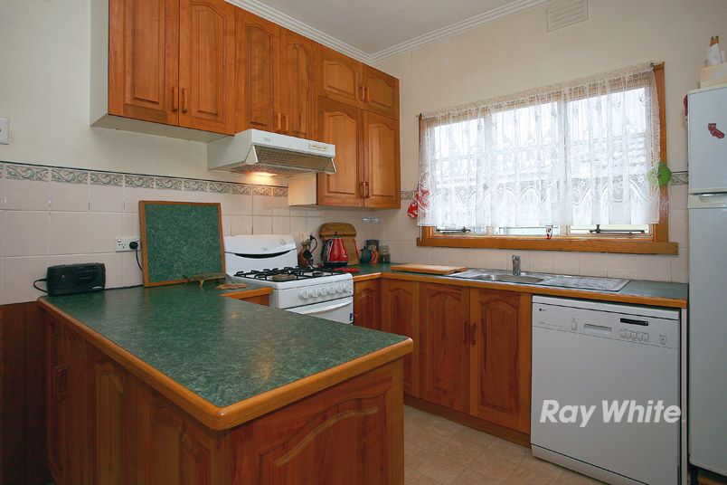 13 Dunblane Road, NOBLE PARK, VIC 3174