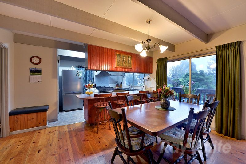 10 Mercia Avenue, THE BASIN, VIC 3154
