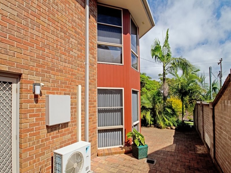 71 Henry Street, MEREWETHER, NSW 2291