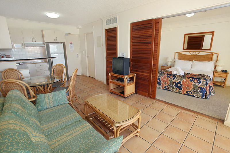180 Alexandra Parade, ALEXANDRA HEADLAND QLD 4572