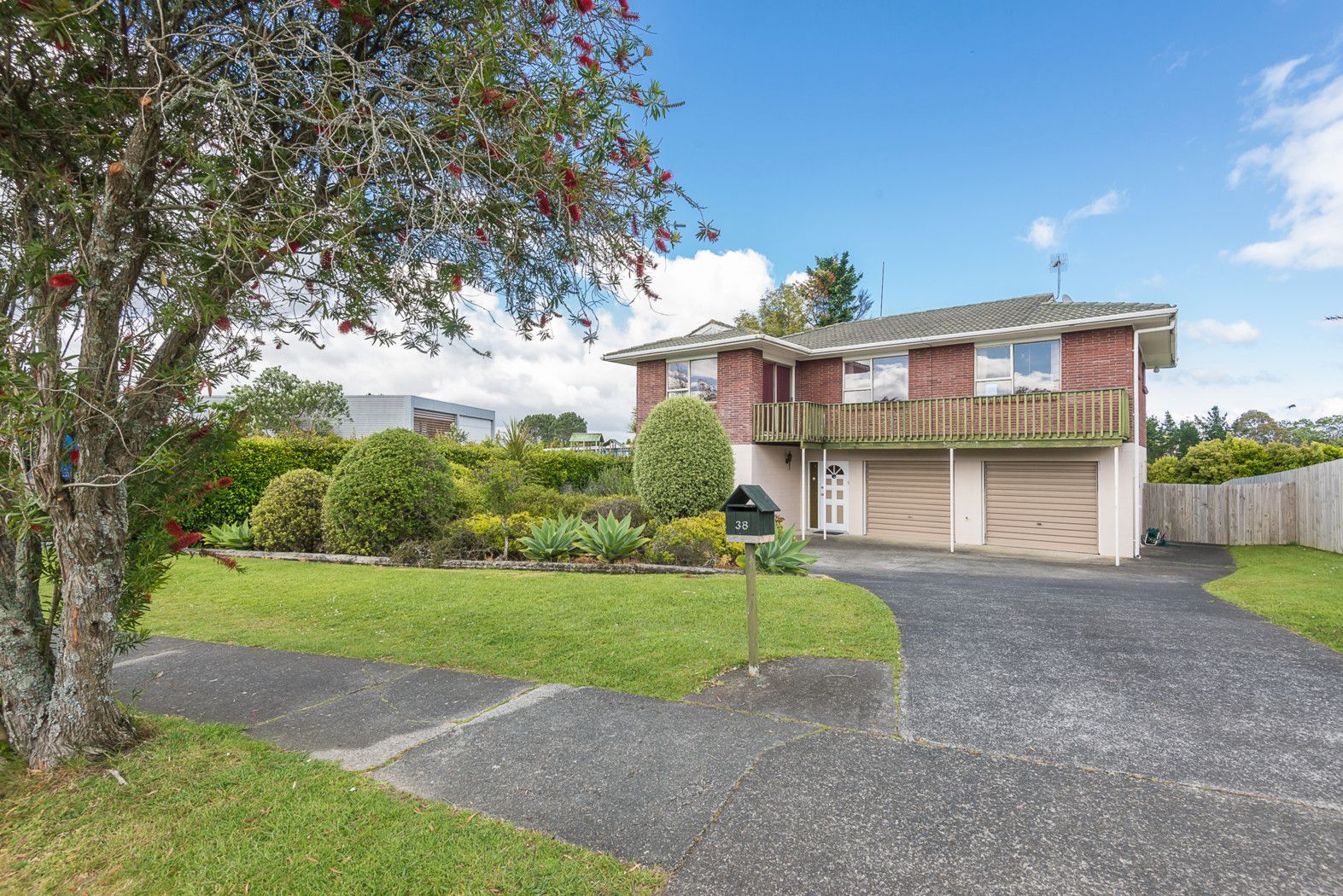 38 Sartors Avenue, BROWNS BAY, North Shore City