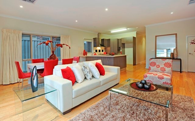 18 Suffolk Street, RESERVOIR, VIC 3073