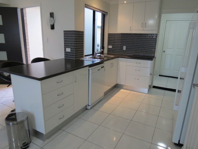 2/38 LONG Street, EMERALD, QLD 4720