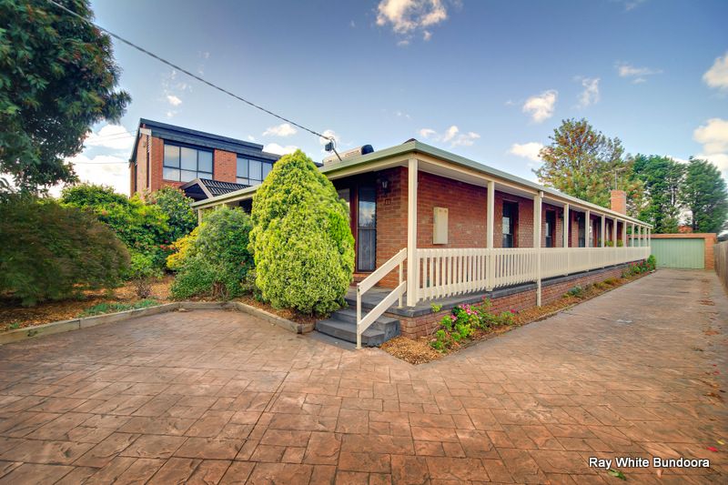 11 Greenhills Road, BUNDOORA, VIC 3083