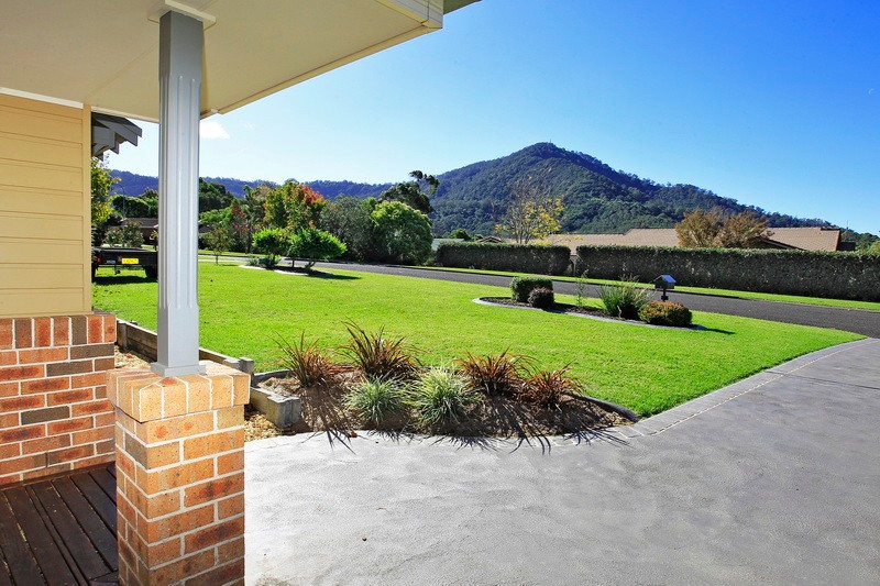 14a Kongoola Avenue, CAMBEWARRA, NSW 2540