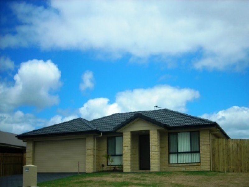 11 Bayridge Heights Drive, KAWUNGAN, QLD 4655