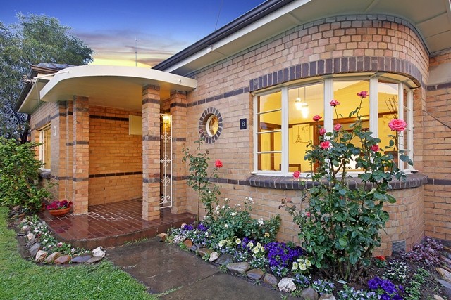 8 Royal Parade, RESERVOIR, VIC 3073