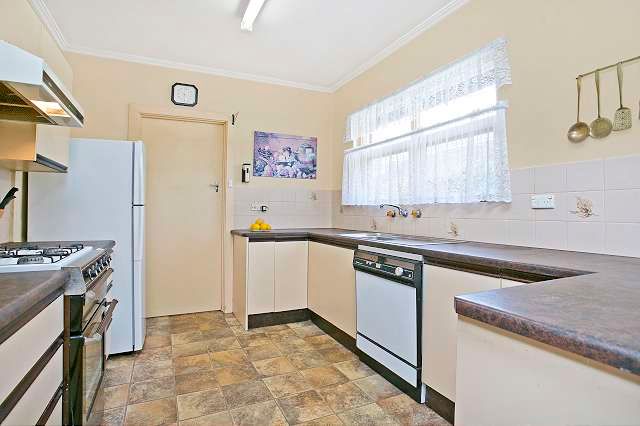 19 Kingborn Avenue, SEATON, SA 5023