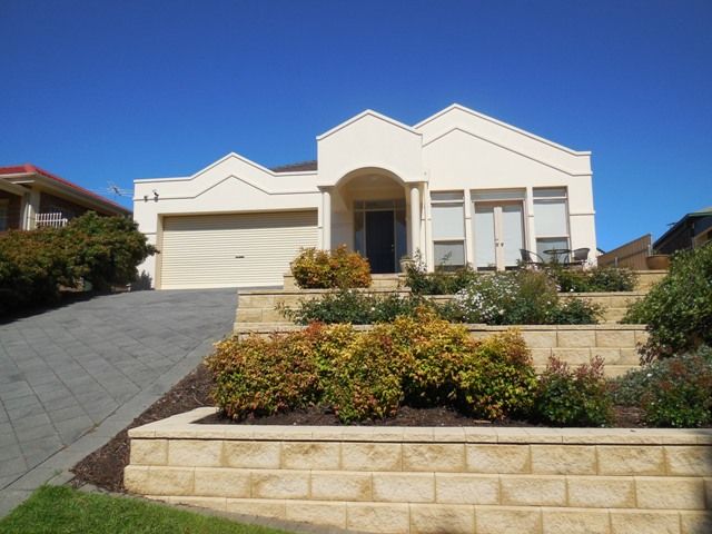 48 Sandalwood Crescent, FLAGSTAFF HILL, SA 5159