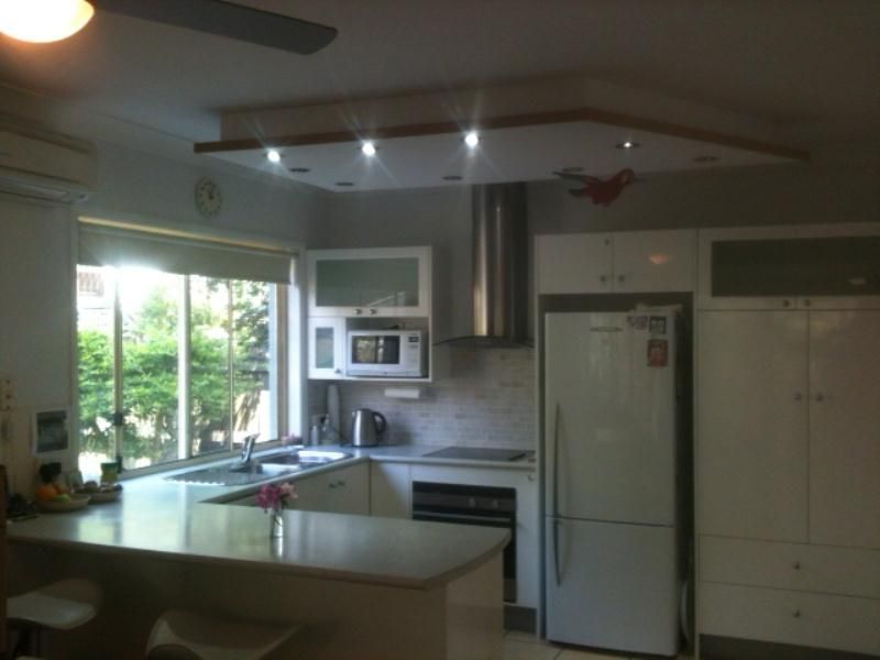4 Rambler Street, BARDON, QLD 4065