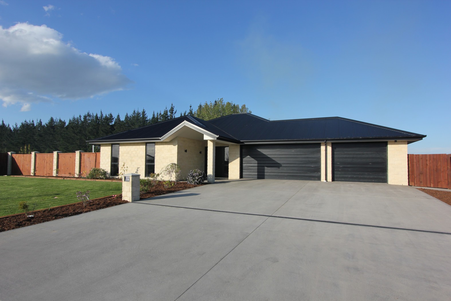 36 Beaumont Drive, ROLLESTON, Selwyn District