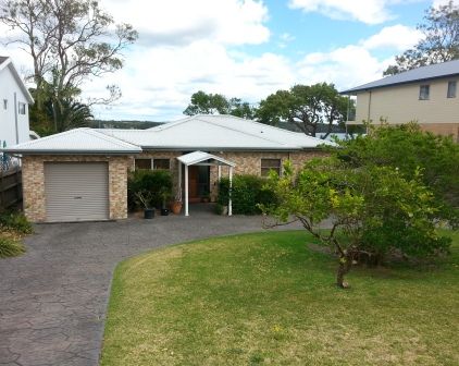 5 The Cut, MANNERING PARK, NSW 2259