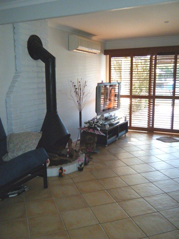 11c Admirals Court, MOOLOOLABA, QLD 4557