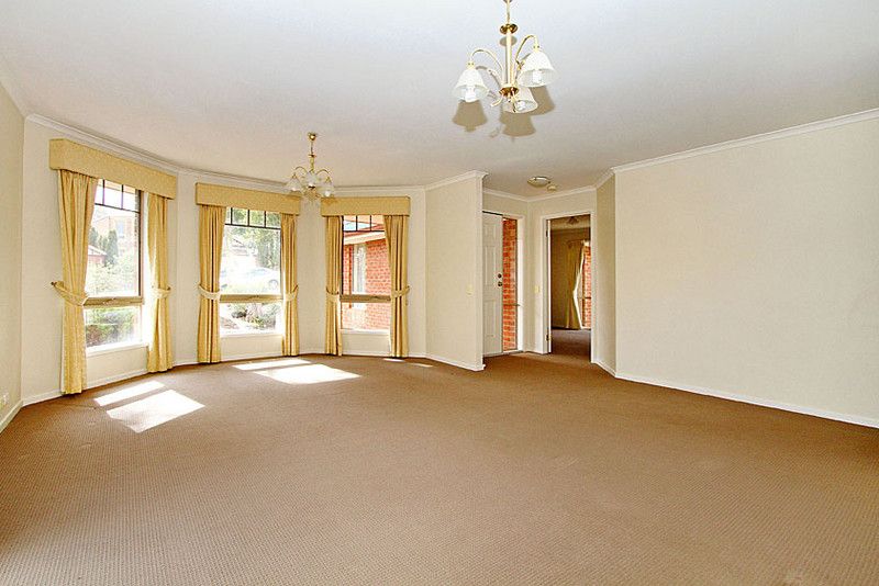 30 Honeyeater Terrace, SOUTH MORANG, VIC 3752