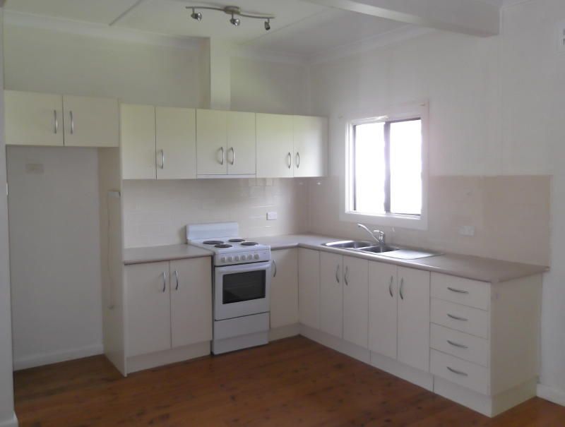 6 Brock Street, YOUNG, NSW 2594
