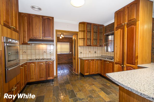 8 Wheller Street, BOSSLEY PARK, NSW 2176