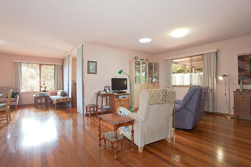3 Roslyn Street, CENTENARY HEIGHTS, QLD 4350