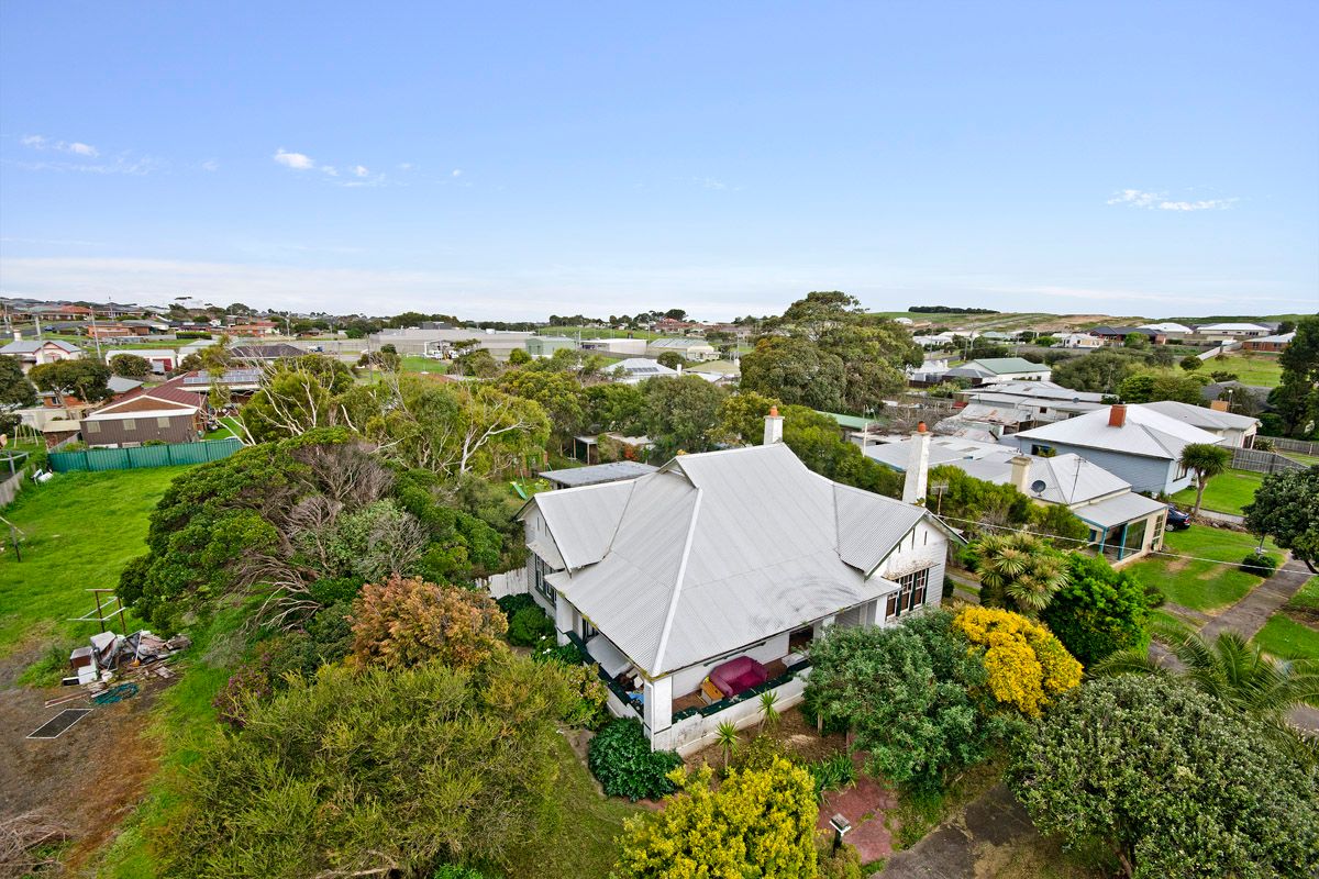 8 Hood Street, DENNINGTON, VIC 3280
