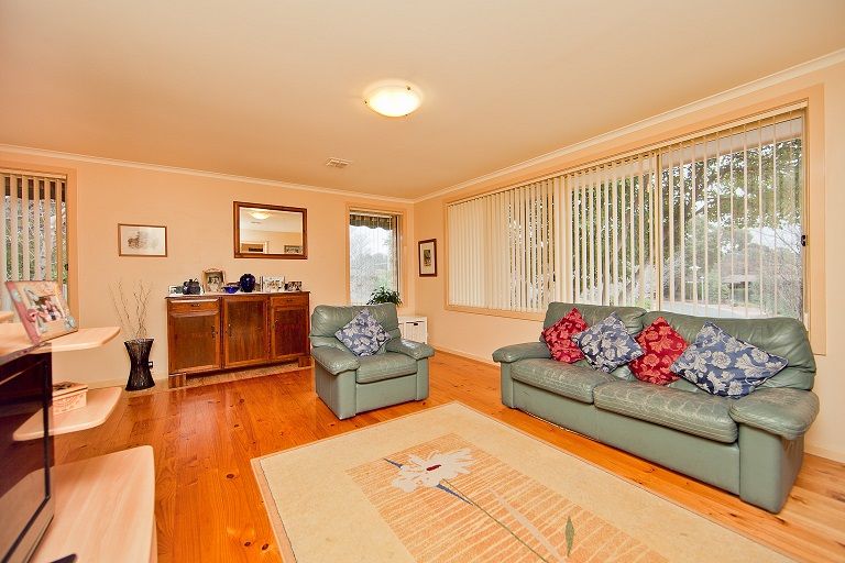 13 Mathieson Crescent, WEETANGERA, ACT 2614