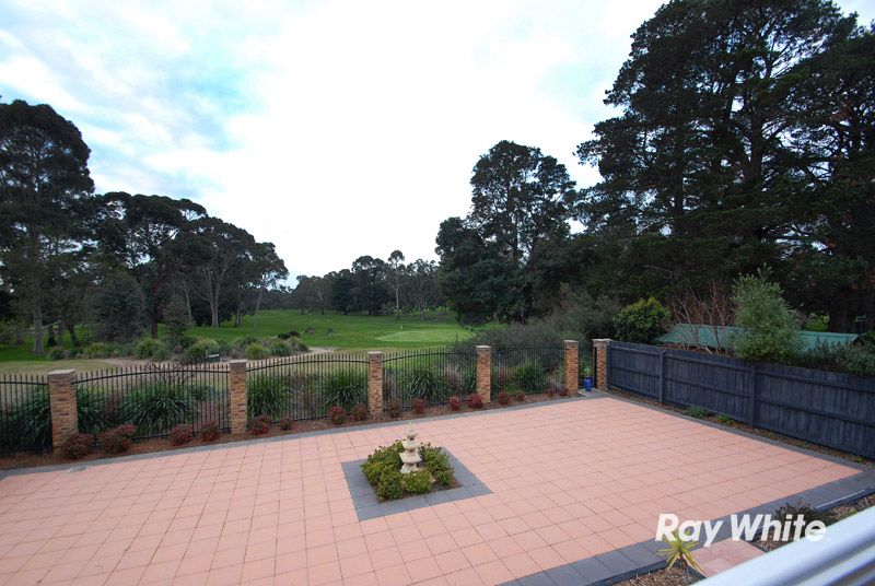 28 Sunningdale Crescent, CRANBOURNE, VIC 3977