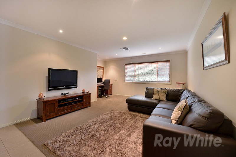 18 Mountain Ash Court, UPPER FERNTREE GULLY, VIC 3156