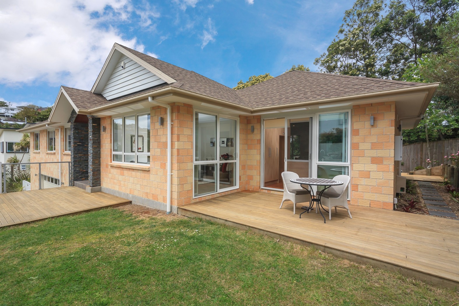682A Beach Road, BROWNS BAY, North Shore City