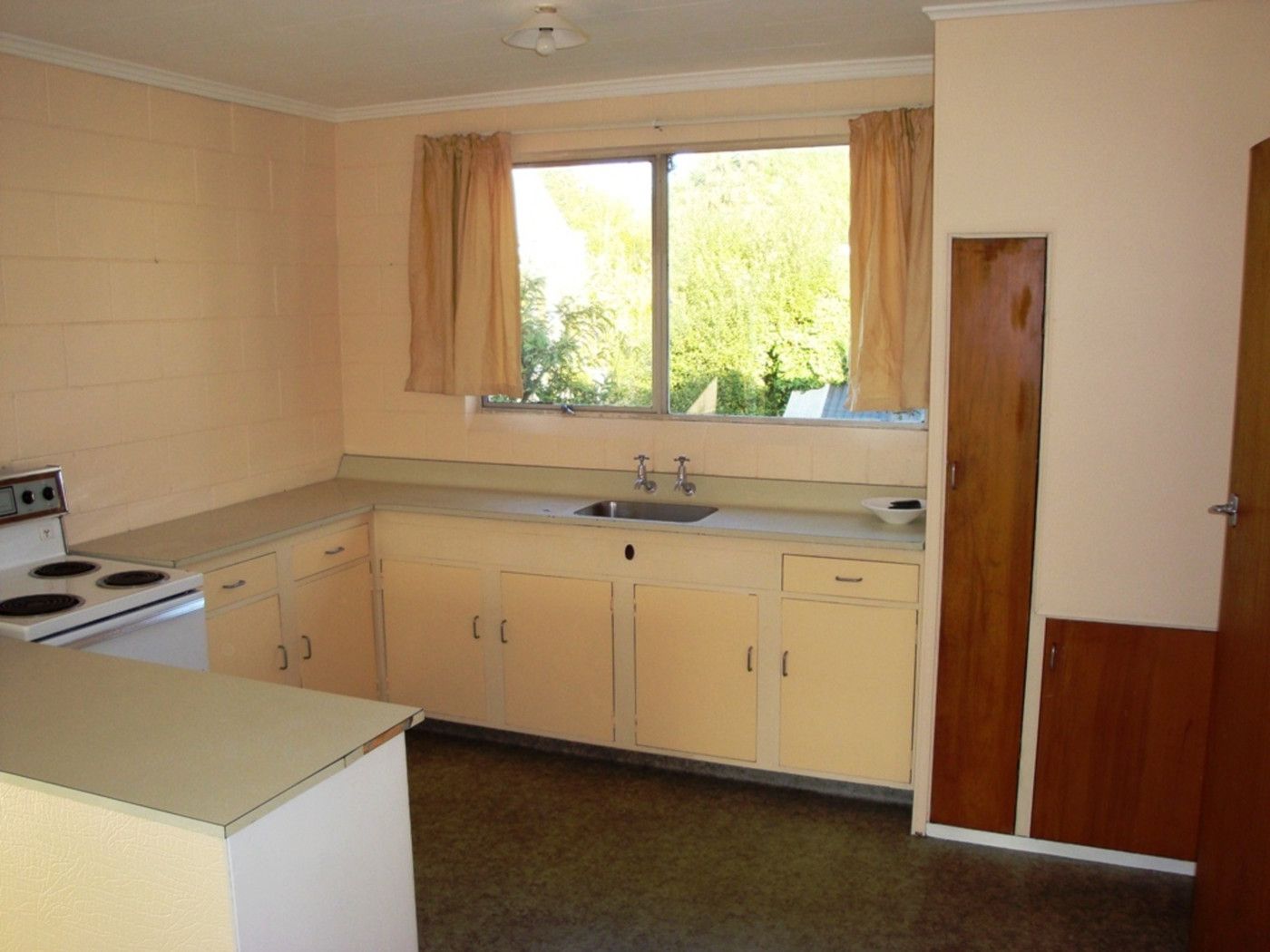 19C Office Road, MERIVALE, Christchurch City