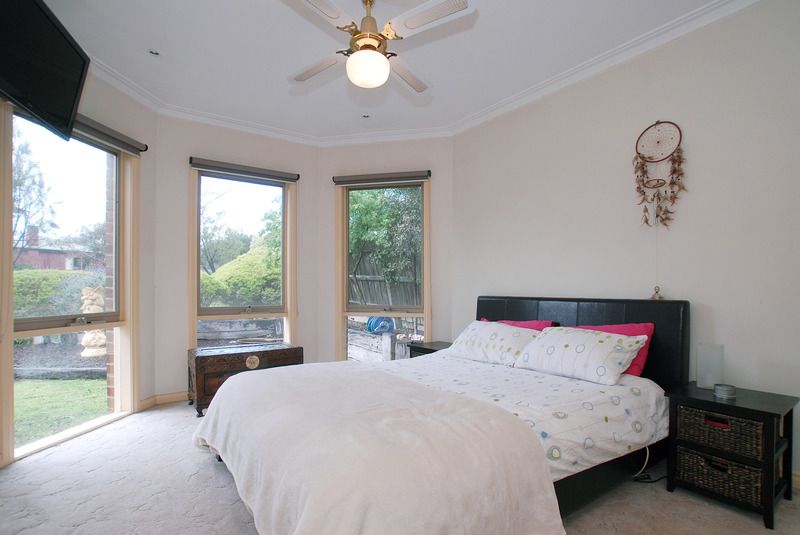11 Micheala Court, LANGWARRIN, VIC 3910
