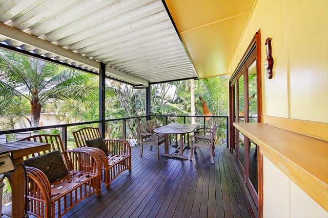 2 Marks Street, HERMIT PARK QLD 4812