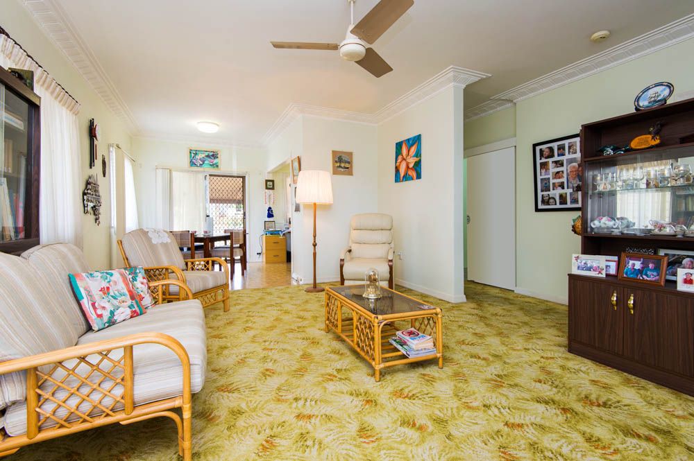100 Galsworthy Street, HOLLAND PARK WEST, QLD 4121
