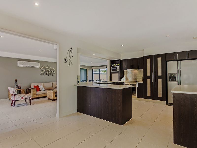 26 Aberdeen Court, HIGHLAND PARK, QLD 4211