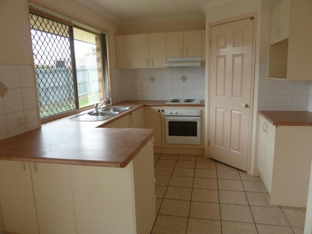 6 Bravo Court, WATERFORD WEST, QLD 4133
