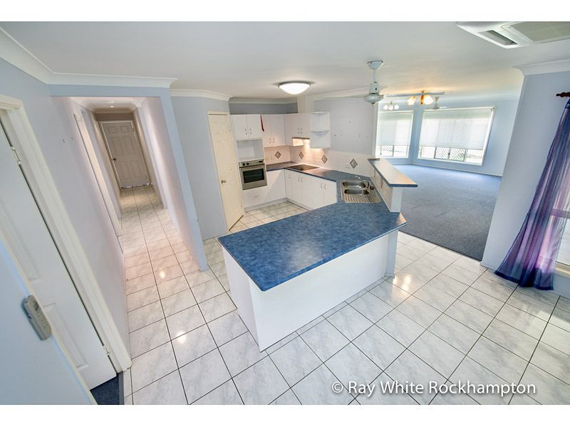 13 Warner Avenue, NORMAN GARDENS, QLD 4701