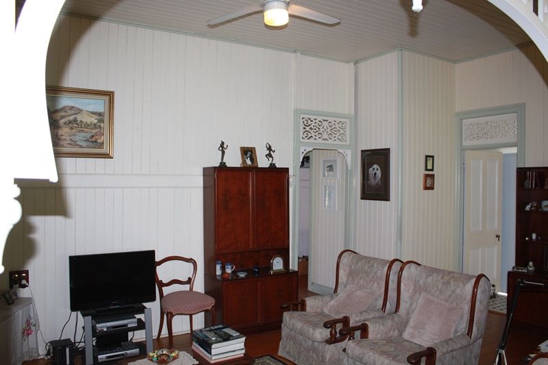 35 Cribb Street, SADLIERS CROSSING, QLD 4305