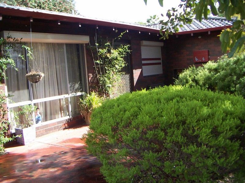 79 Waddington Crescent, KOONDOOLA, WA 6064
