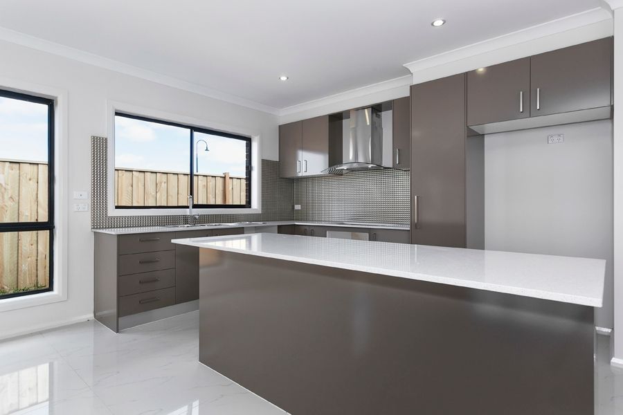 35 Carissa Road, BROOKFIELD, VIC 3338