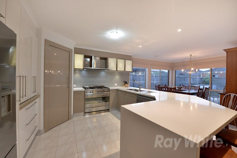 91 Victoria Knox Avenue, ROWVILLE, VIC 3178