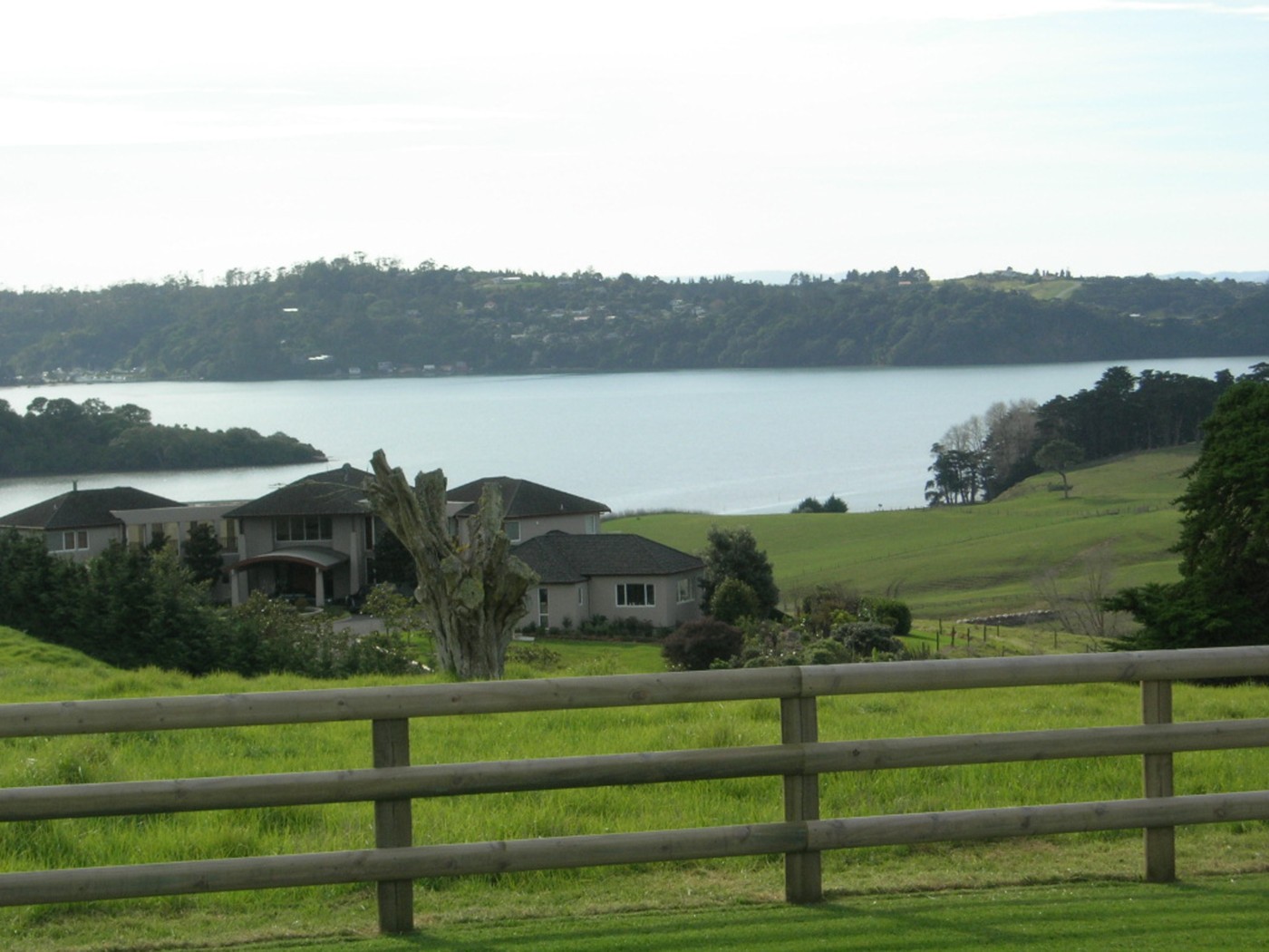 175 Vaughans Road, OKURA, North Shore City