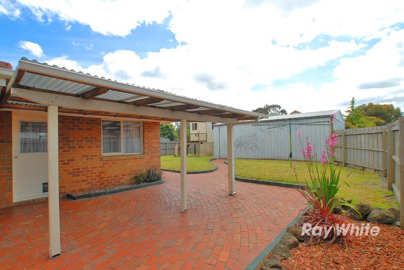 1 Brentwood Drive, CRANBOURNE NORTH, VIC 3977