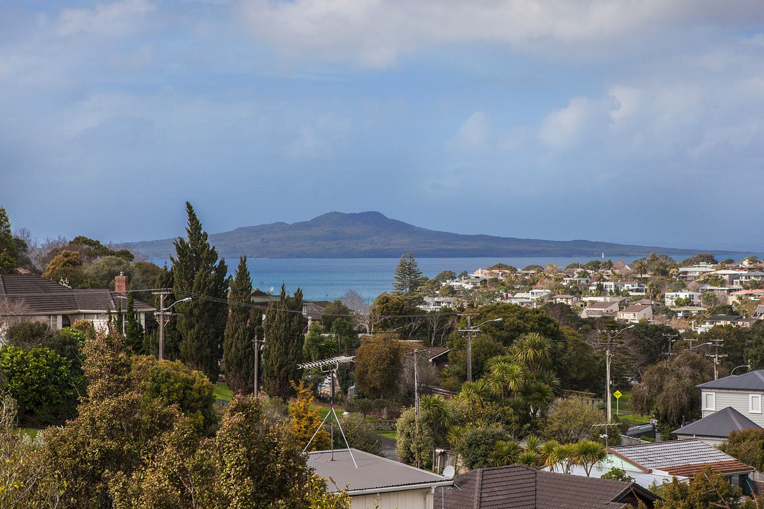 14A Kowhai Road, CAMPBELLS BAY, North Shore City