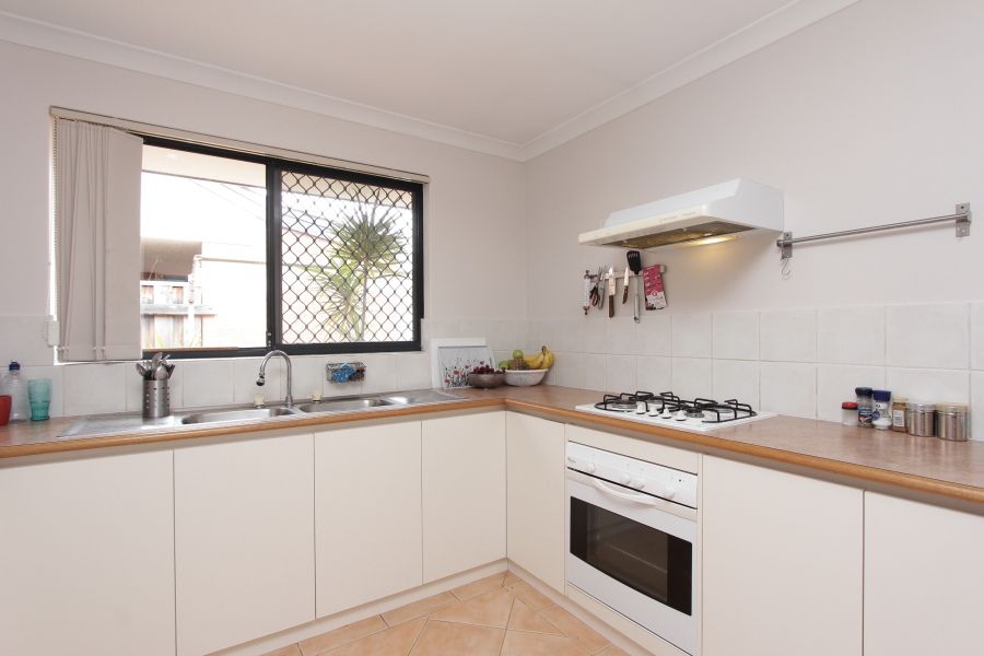 2/152 Leake Street, BELMONT, WA 6104