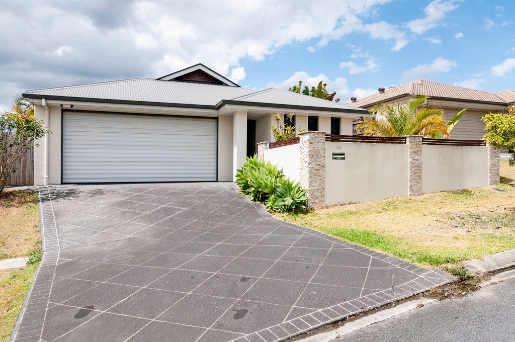 35 Liberty Crescent, SPRINGFIELD LAKES QLD 4300