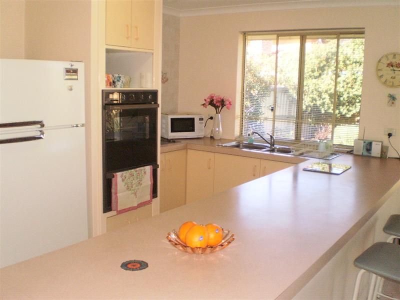 66 CROSSLAND Way, KARDINYA, WA 6163