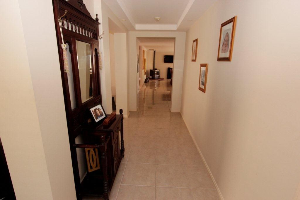 5 Vaucluse Rise, HIGHTON, VIC 3216